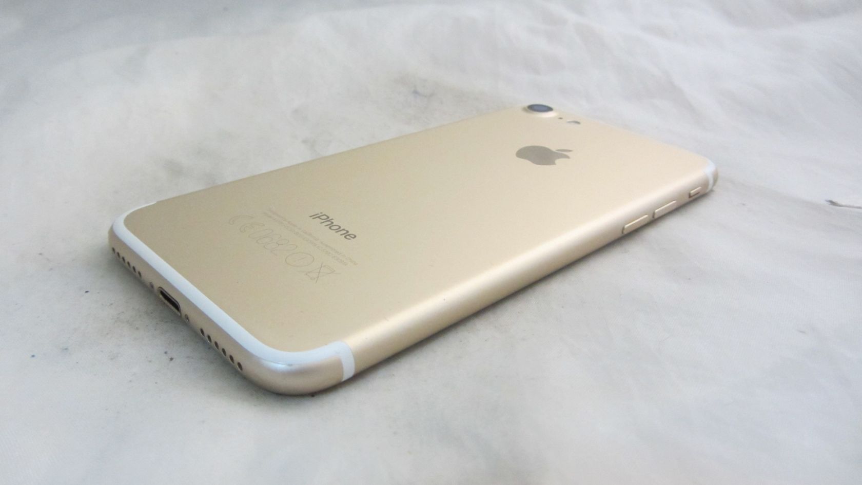 Apple iPhone 7 32Gb Gold - фото фото фото 5