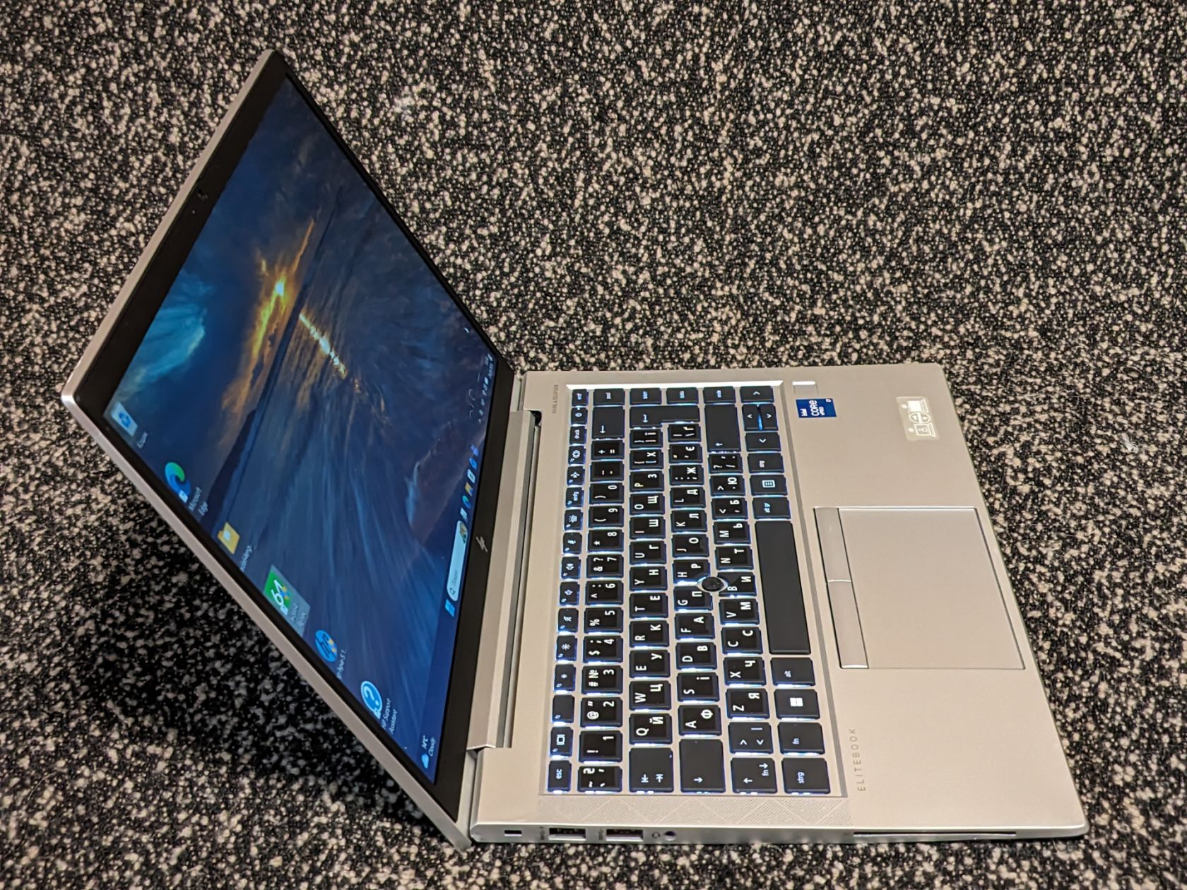 HP EliteBook 840 g8 • Intel®Core™ i7-1165G7|16|512|Intel®Iris Xe Graphics - фото фото фото 2