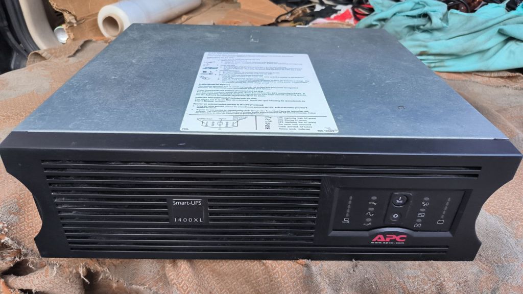 Бесперебійникі APC Smart-UPS 1400XL SU1400RMXLIB3U - фото фото фото 0