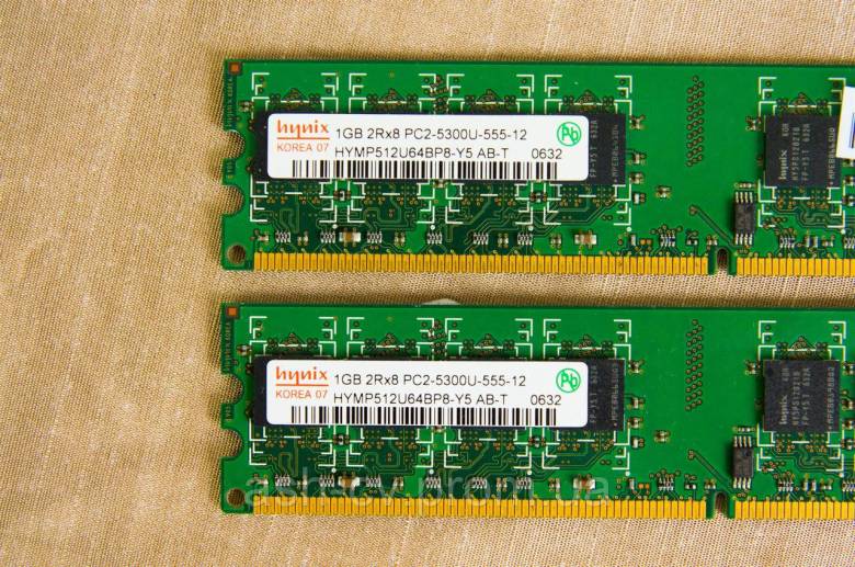 Оперативна пам&amp;#039;ять, Hynix, HYMP512U64BP8-Y5, DDR2, 1Gb - фото фото фото 1