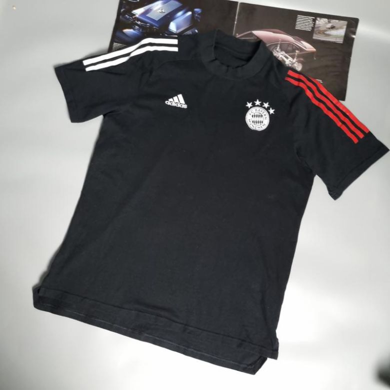 Футболка чоловіча adidas fc bayern munchen,  l чорна - фото фото фото 0