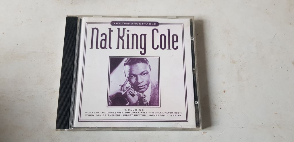 Nat King Cole The Unforgettable CD фірмовий - фото фото фото 0