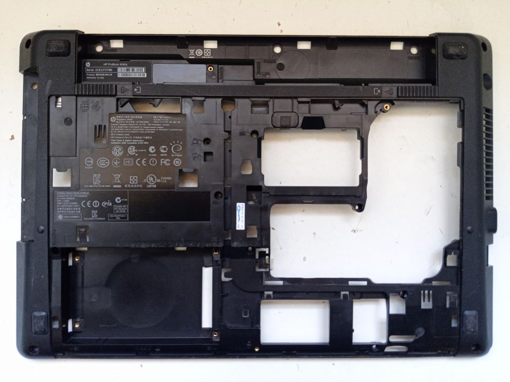 Б/У Корпус низ   (піддон) без сервісної кришки на HP ProBook 4540s - фото фото фото 0