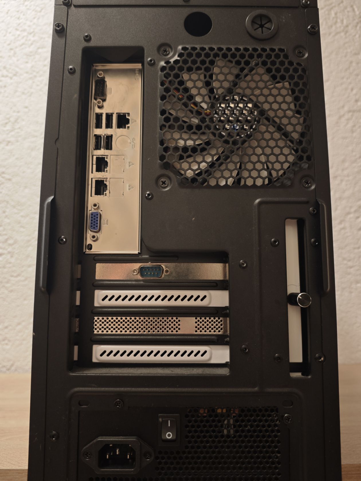 Системний блок Intel Xeon E3-1230 v3/DDR3 16Gb/HDD 500Gb/Intel - фото фото фото 3