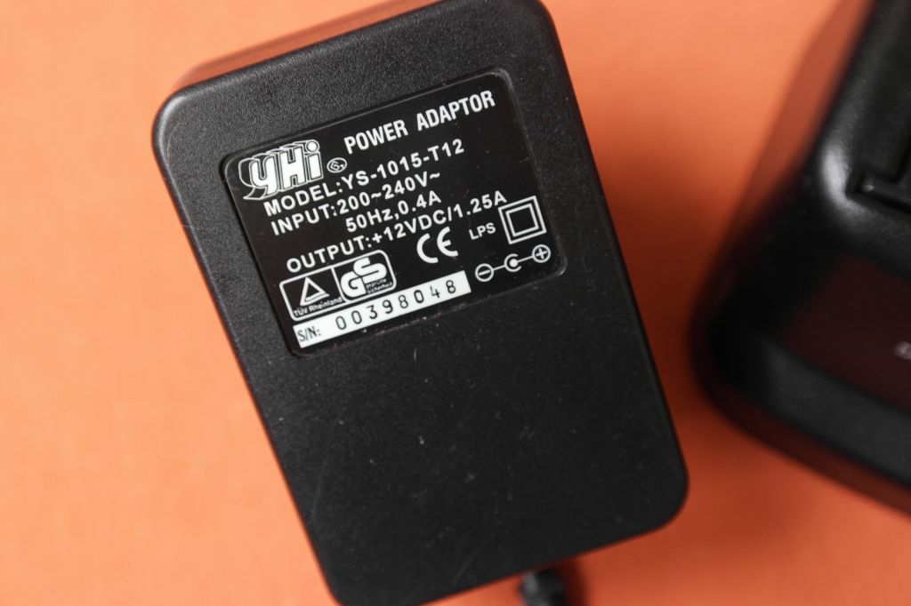 Зарядное устройство Icom BC-146 для Icom IC F11/F21 - фото фото фото 3