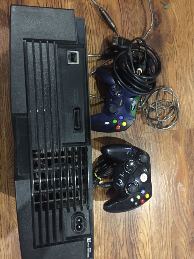 Xbox orig 80gb много игры два джойстика - фото фото фото 3