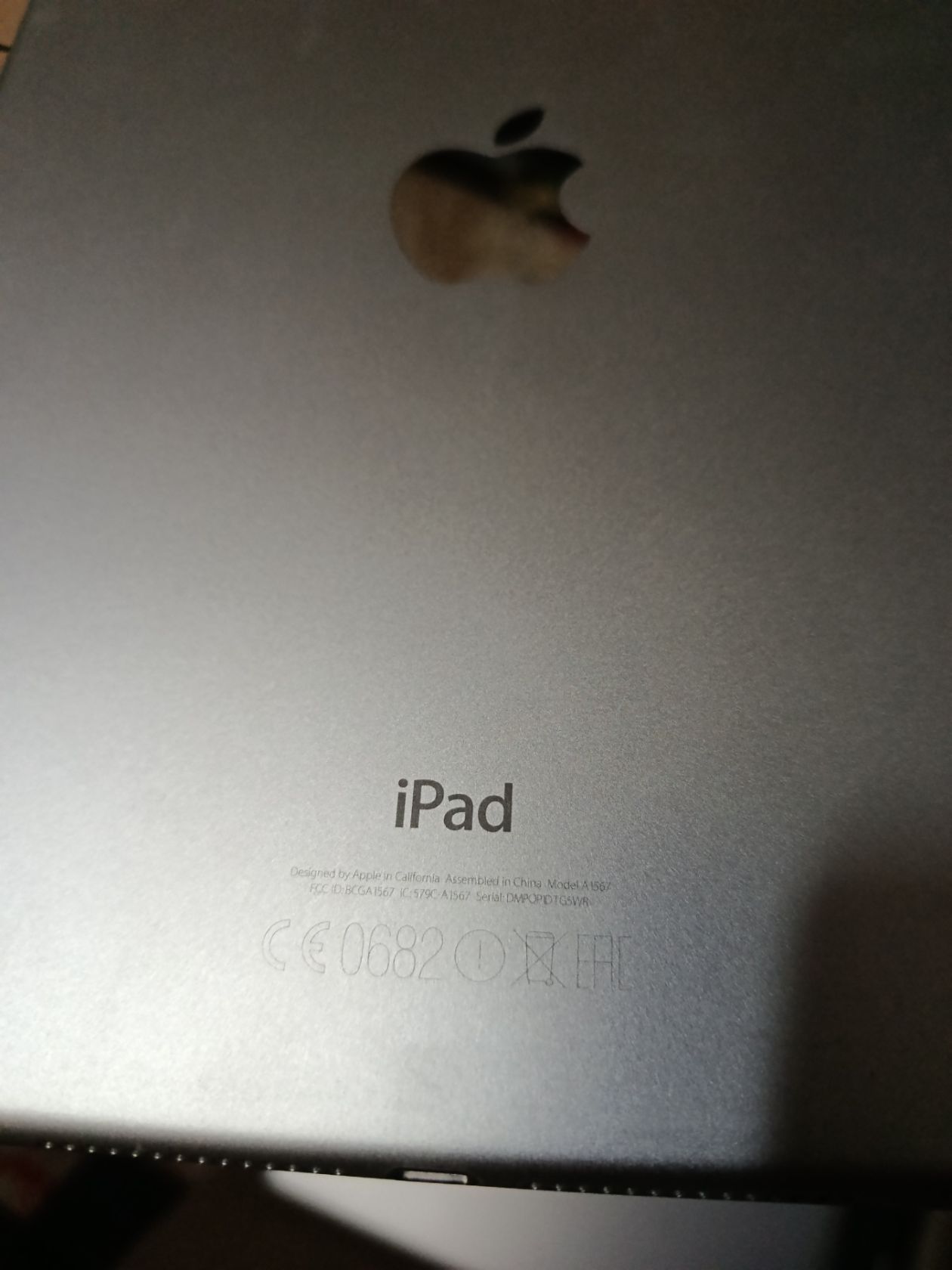 iPad A1567 на запчастини - фото фото фото 2