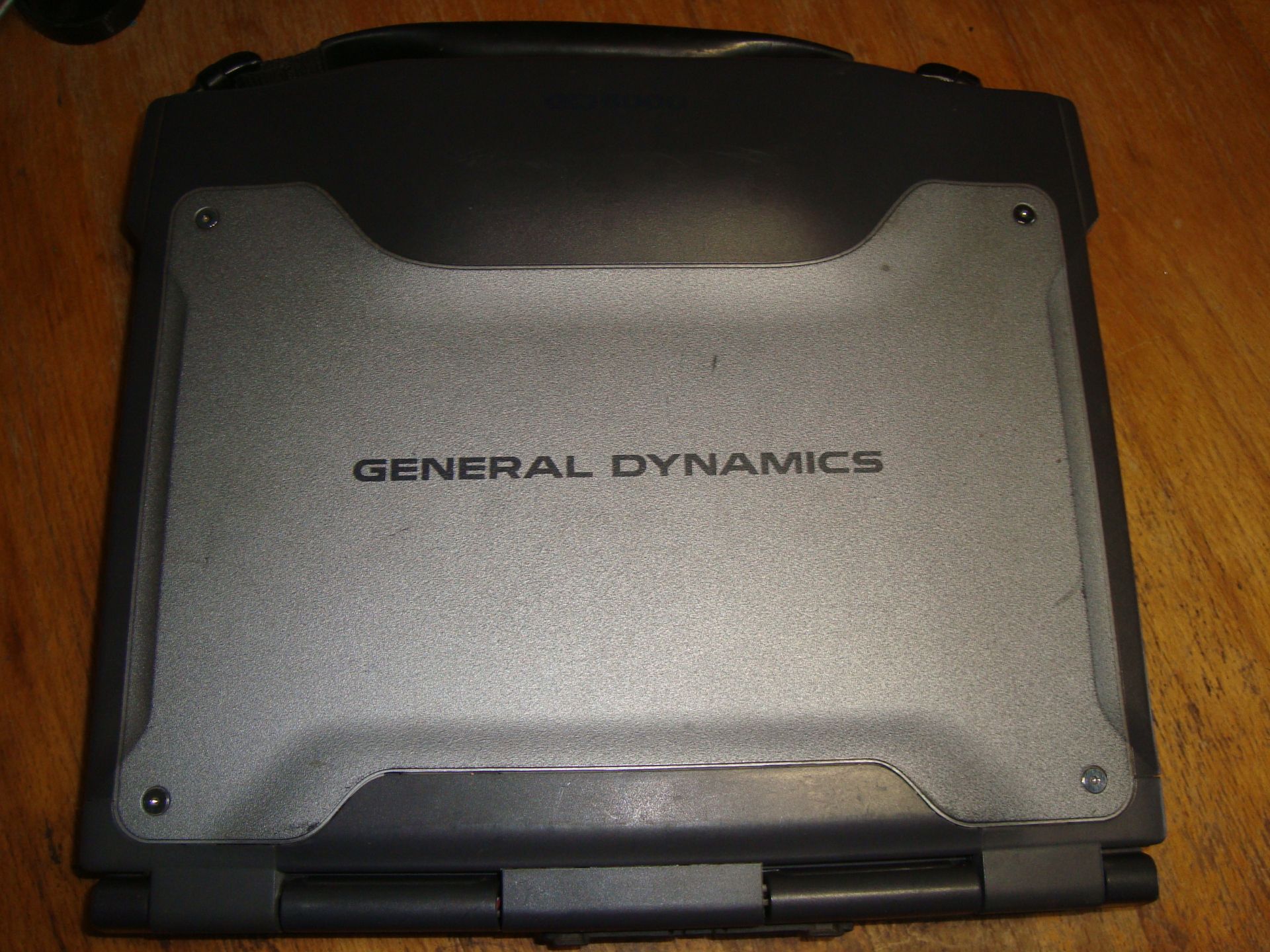 Захищений ноутбук General Dynamics GD6000 - фото фото фото 2