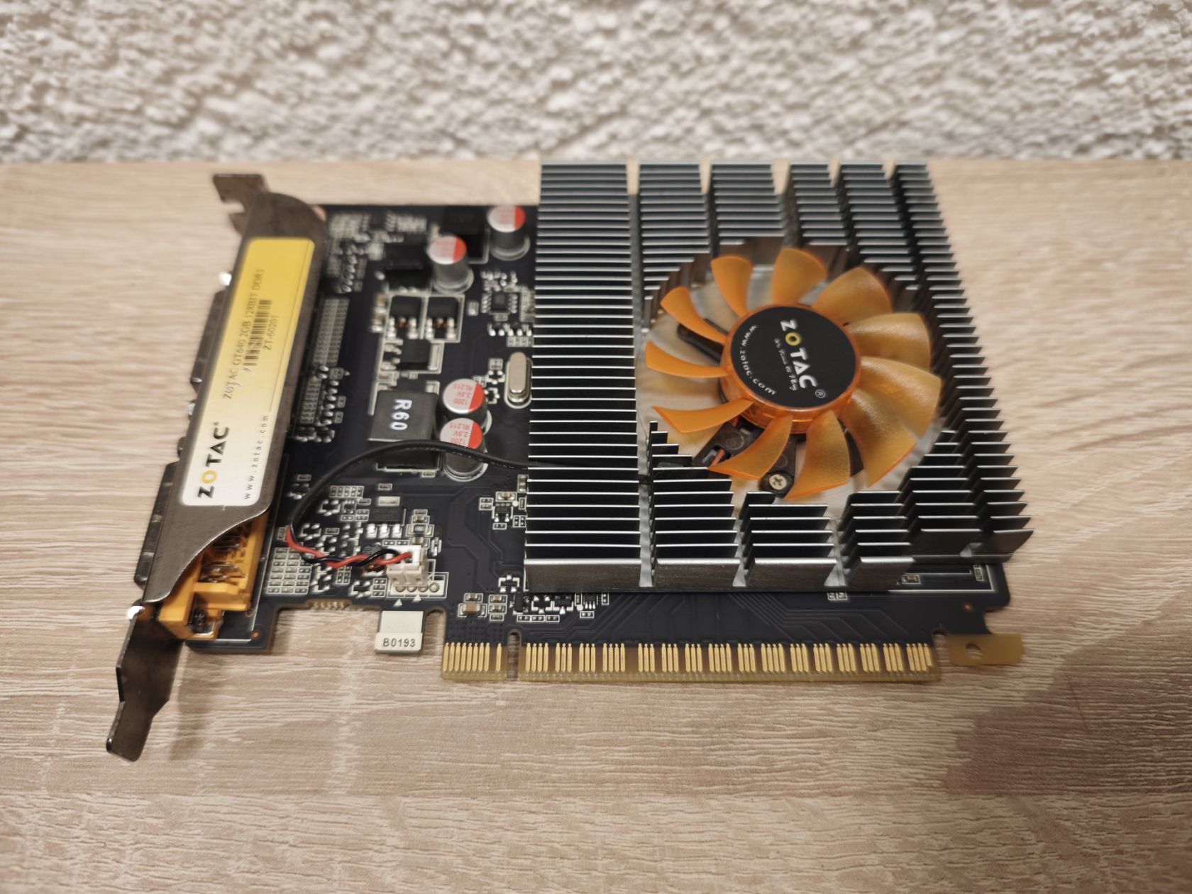 Відеокарта NVidia GT 640 2Gb DDR3 128Bit - фото фото фото 0