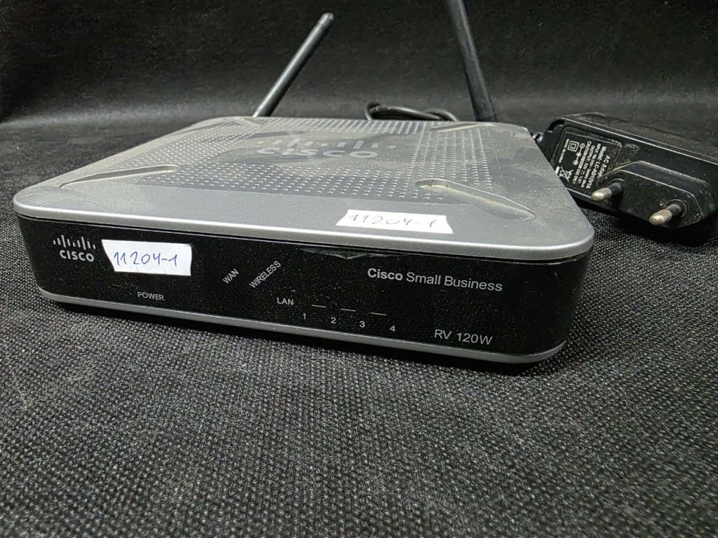 RV120W Cisco Wireless-N VPN Firewall роутер  (11204-1) - фото фото фото 0