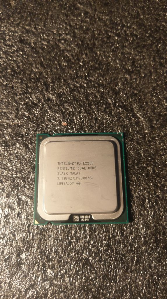 Процессор Intel® Pentium® E2200 2x2.2 Ghz socket 775 - фото фото фото 1