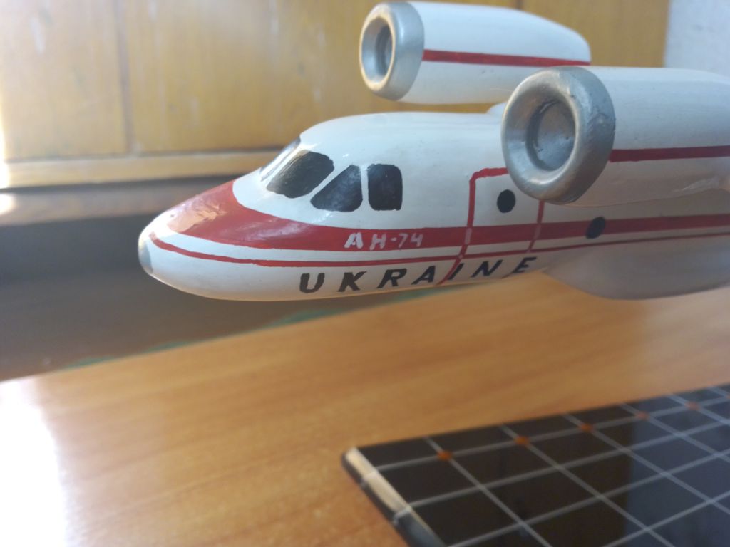 Коллекционная металлическая модель самолета літака АН-74   (ХАЗ), масштаб 1:72, UR-74717 - фото фото фото 3