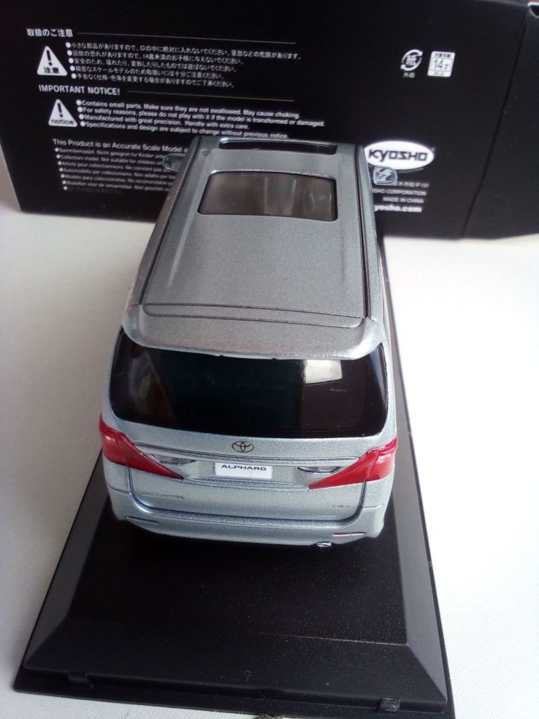 Toyota Alphard by Kyosho 1:43 - фото фото фото 3