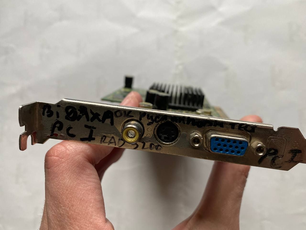 ATI Radeon 9250 9200 PCI робоча раритетна лакована - фото фото фото 2