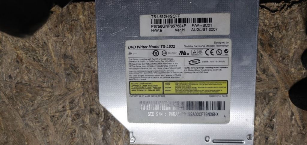 Привод DVD-RW Toshiba-Samsung TS-L632 SATA № 21220302 - фото фото фото 1