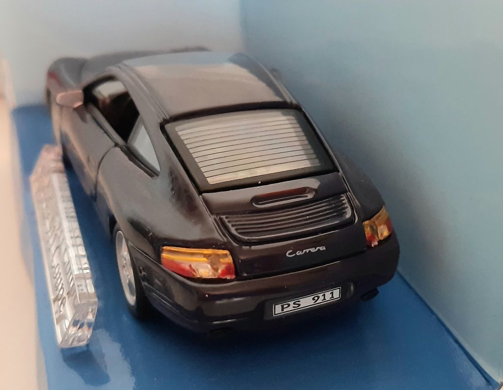 1/43 PORSCHE 911 Coupe. Cararama. - фото фото фото 4