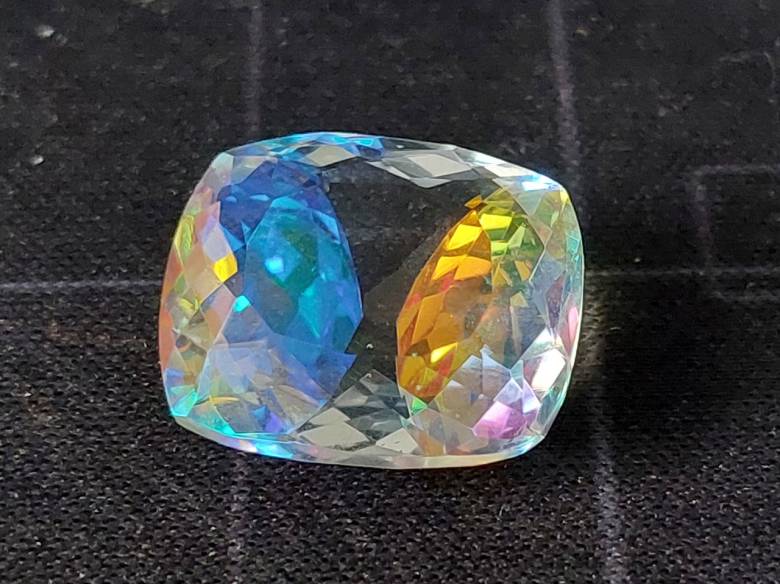 Радужный кварц 19.5Ct - фото фото фото 0