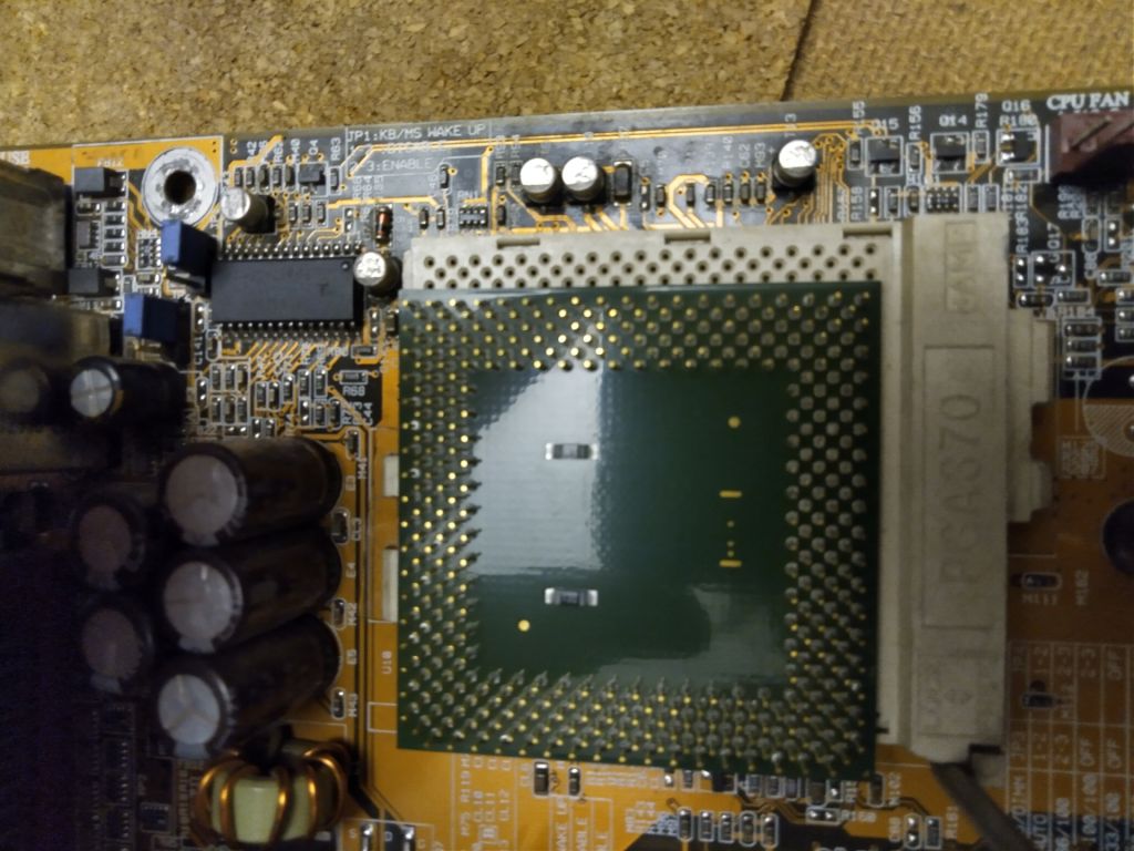 Celeron 566 MHz   ( S370, Coppermine, SL46T ) - фото фото фото 2