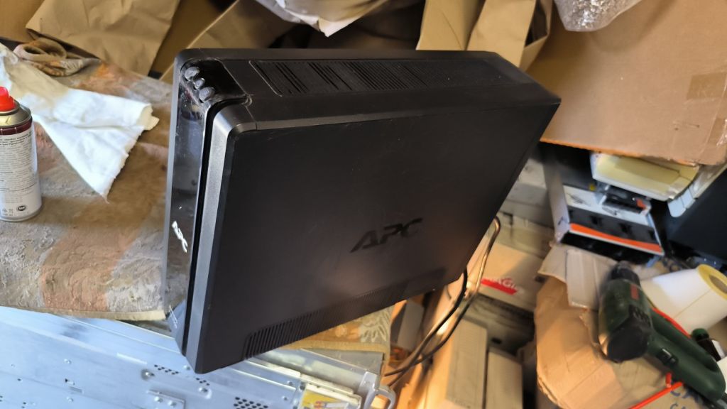 Безперебійник APC BACK-UPS Pro 1500 BR1500G-RS - фото фото фото 3