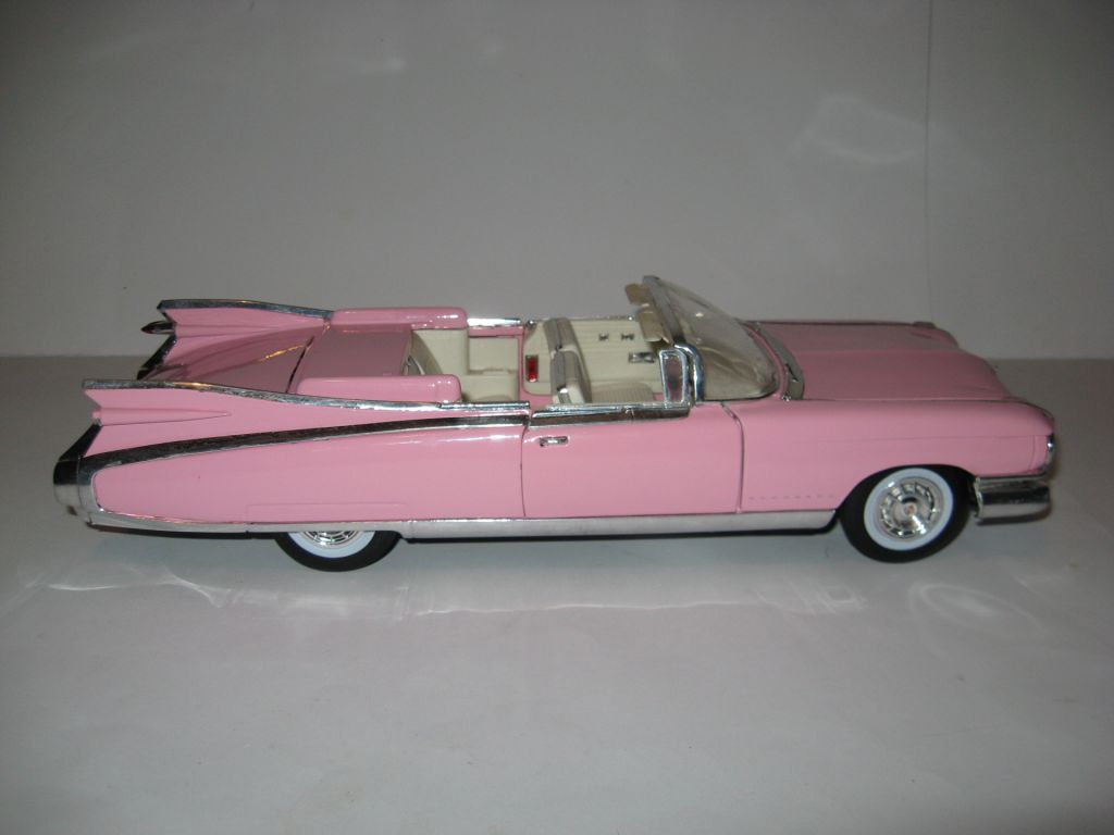 Модель машинка Cadillac Eldorado Biarritz     (1959) Maisto 1:18 - фото фото фото 3