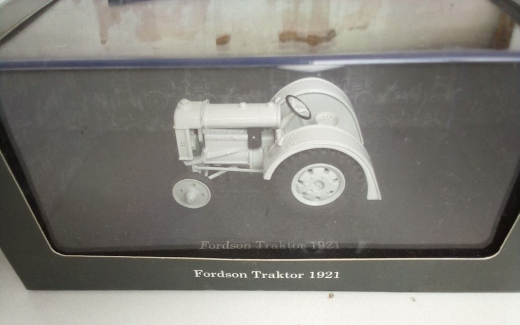 Dongguan 1/43 Fordson Traktor 1921 - фото фото фото 0