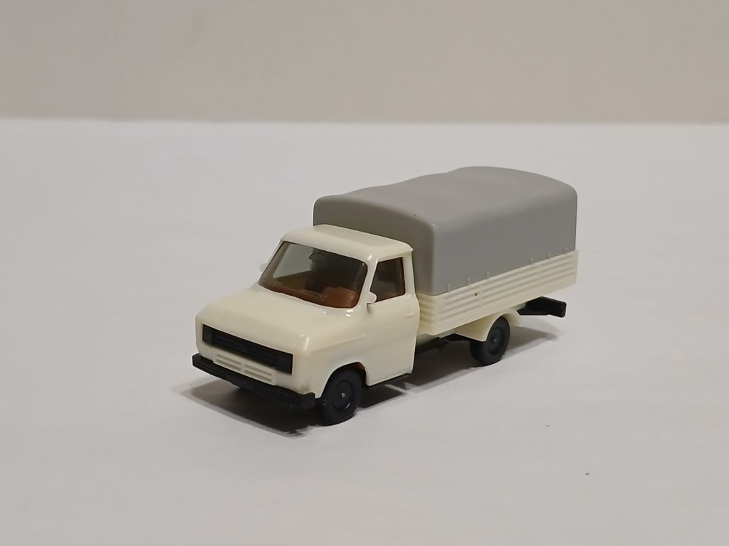 Автомобіль FORD TRANSIT. HERPA 1:87 H0  (41755). - фото фото фото 0