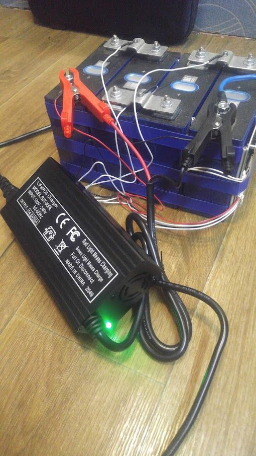 Зарядное устройство для аккумуляторов LiFePO4, 14.6V, 20А - фото фото фото 1