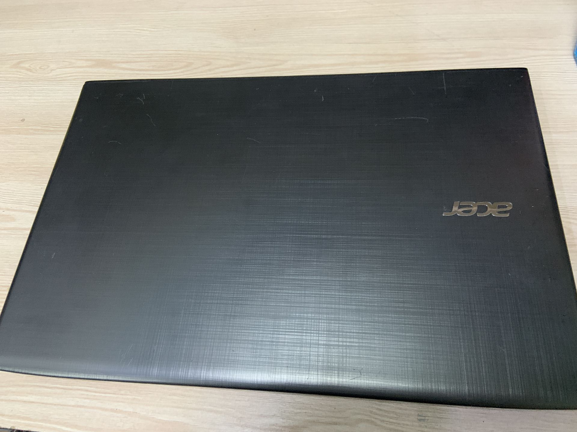 Acer Aspire E5-575 15.6 FULL IPS/i3-7100/8gb/256ssd/Intel HD - фото фото фото 3