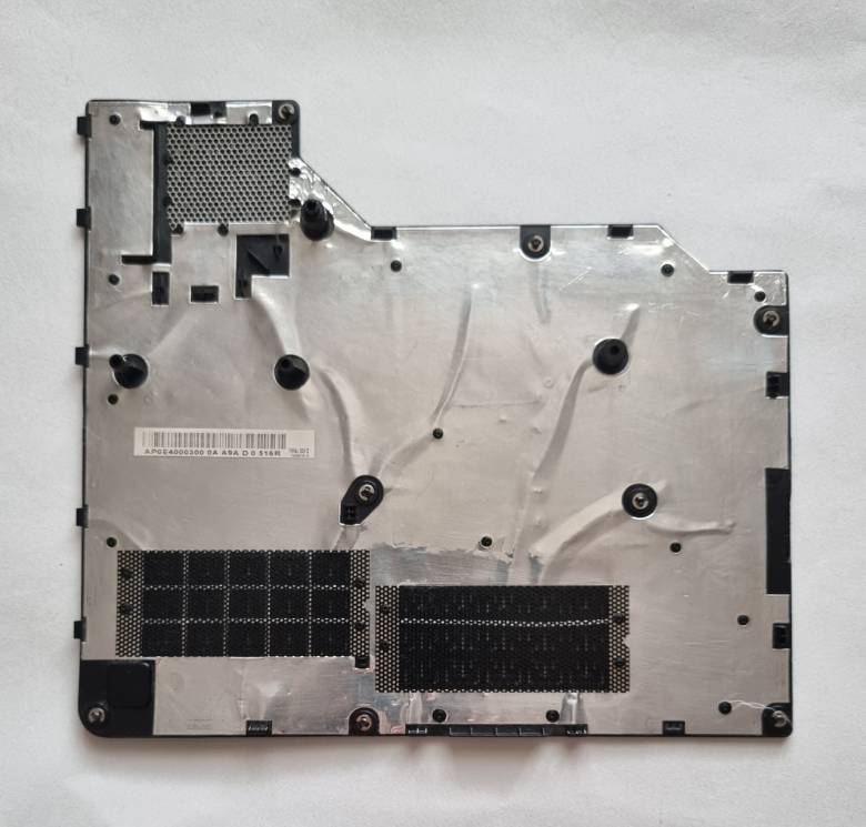 Сервісна кришка для ноутбука Lenovo IdeaPad Z560 Z565 б/в Оригінал - фото фото фото 1