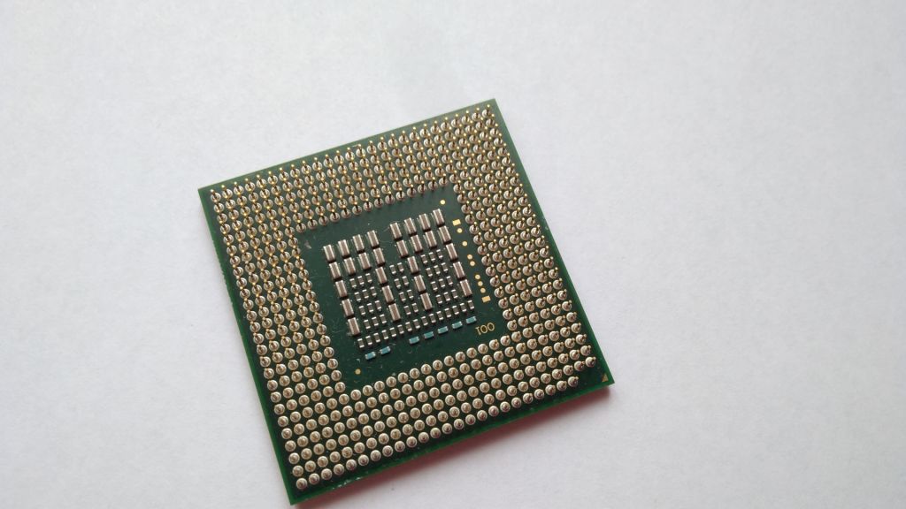 Intel Core 2 Quad Q9000 4x2.0 GHz 6mb 1066 MHz - фото фото фото 1