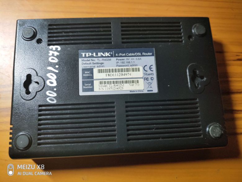 Маршрутизатор TP-Link TL-R402M 4xLAN, 1xWAN  (TL-R402M) - фото фото фото 1