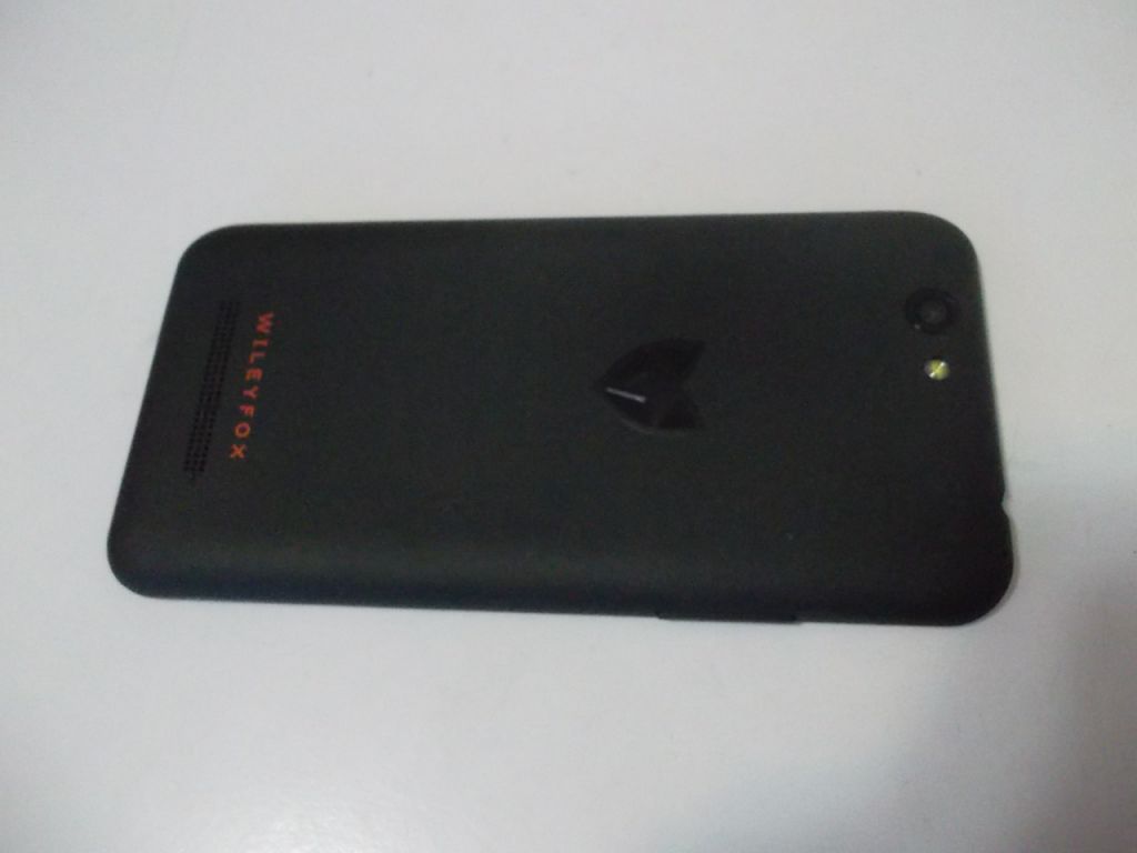 Wileyfox Spark 4G №004 на запчасти - фото фото фото 4