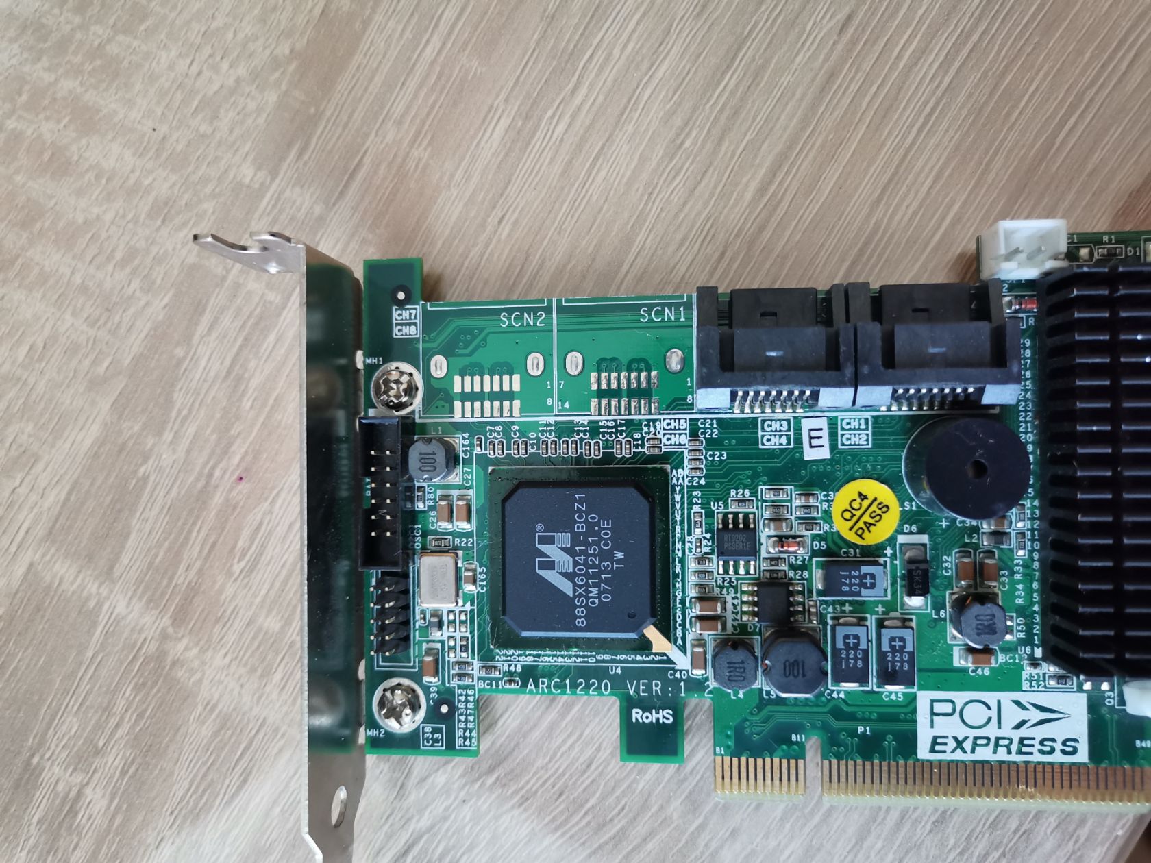 Контроллер контролер RAID-контроллер Areca ARC-1220 PCI-Express - фото фото фото 7