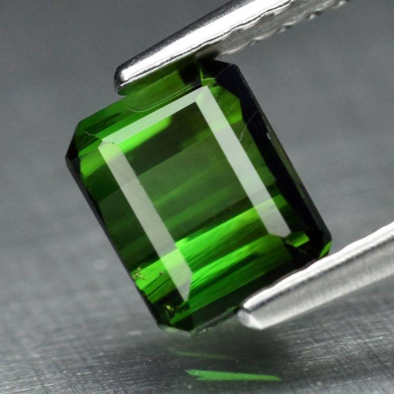 Натуральный турмалин 1.26ct    6.4 x 5 mm - фото фото фото 0