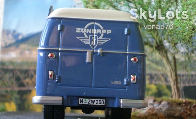 1/43 MERCEDES-BENZ L 319 ZUNDAPP BELLA. PREMIUM ClassiXXs. - фото фото фото 4