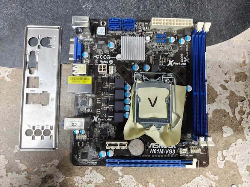 Мат. плата ASRock H61M-VG3 LGA1155 H61 PCI-E+SVGA+GbLAN SATA MicroATX 2DDR3 № 260105103 - фото фото фото 0