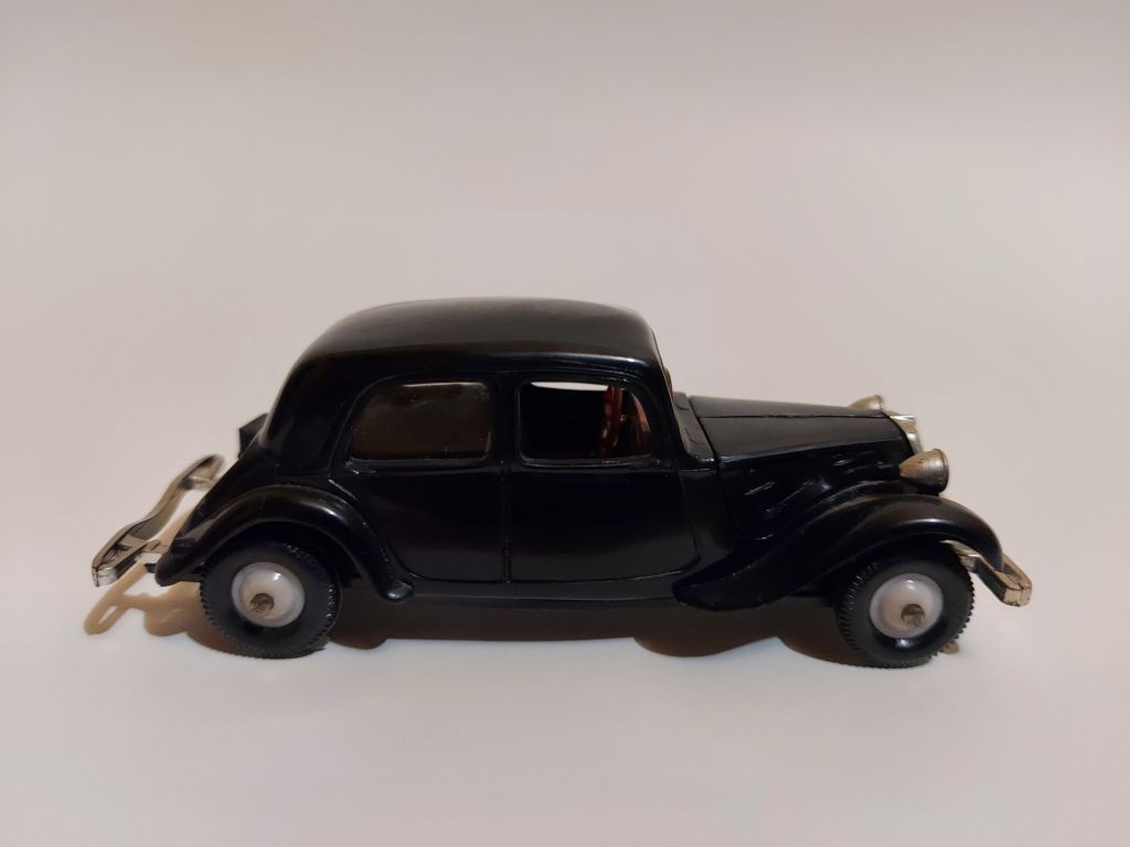 Norev 1:43  (plastic) Citroen 11 A  (1936) - фото фото фото 5