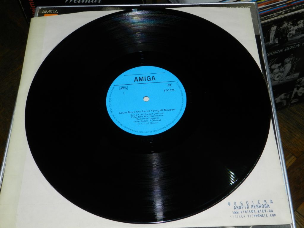 LP  AMIGA JAZZ - Count Basie and Lester Young at Newport - фото фото фото 2