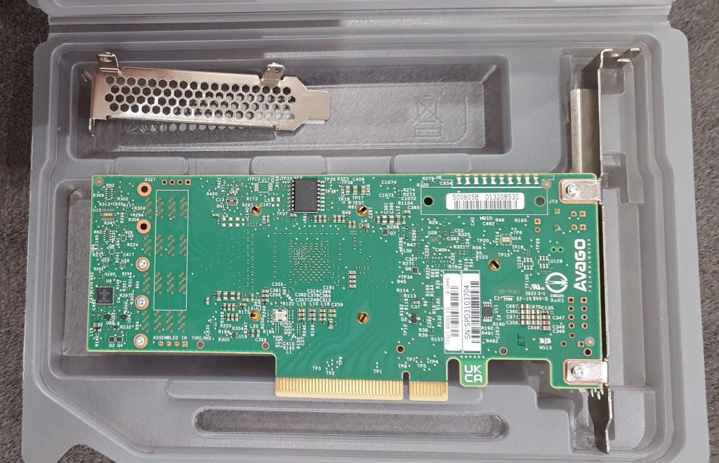 RAID контролер 12 Гбіт/с LSI Broadcom MegaRAID 9440-8i Tri-Mode - фото фото фото 1