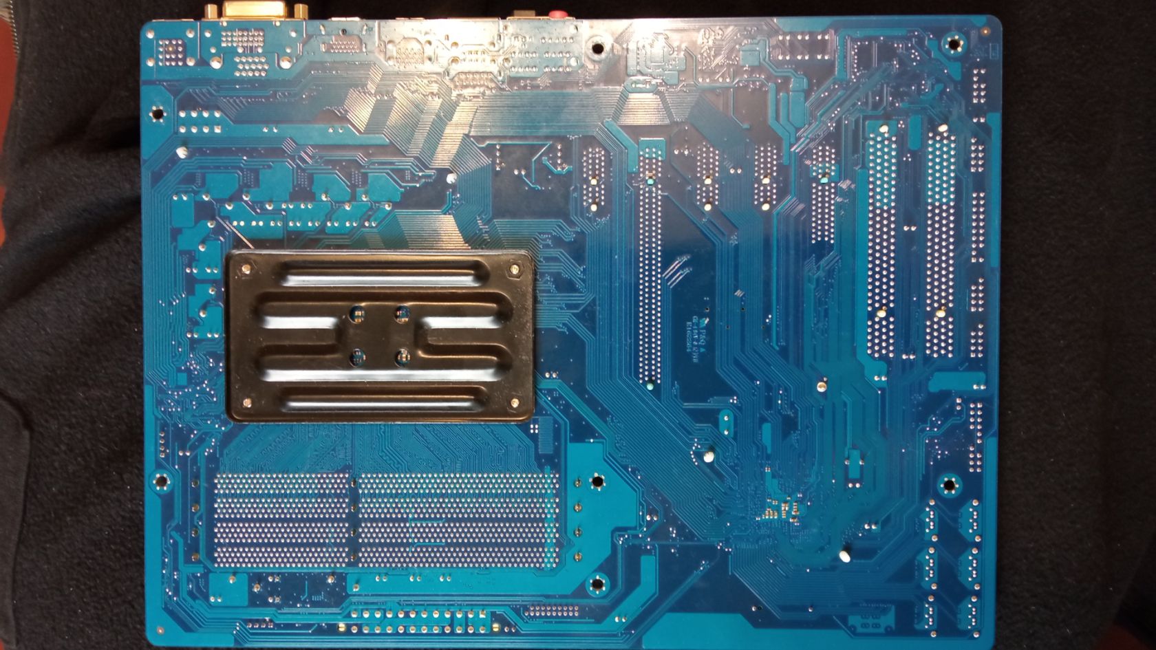 Материнська плата Gigabyte GA-F2A75-D3H                                                                           (sFM2, AMD A75, PCI-E x16) - фото фото фото 2