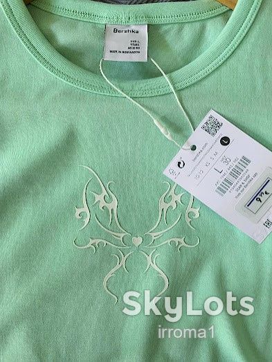 Коротка Футболка бренду Bershka - фото фото фото 5
