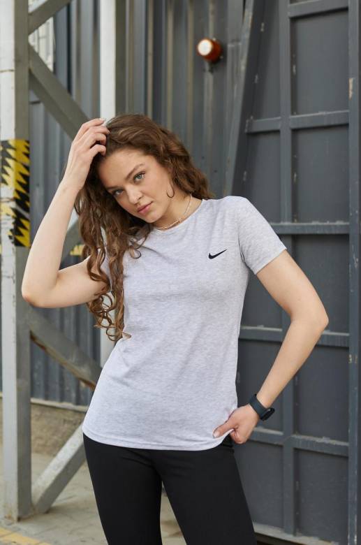 Женская футболка Nike серая - фото фото фото 9