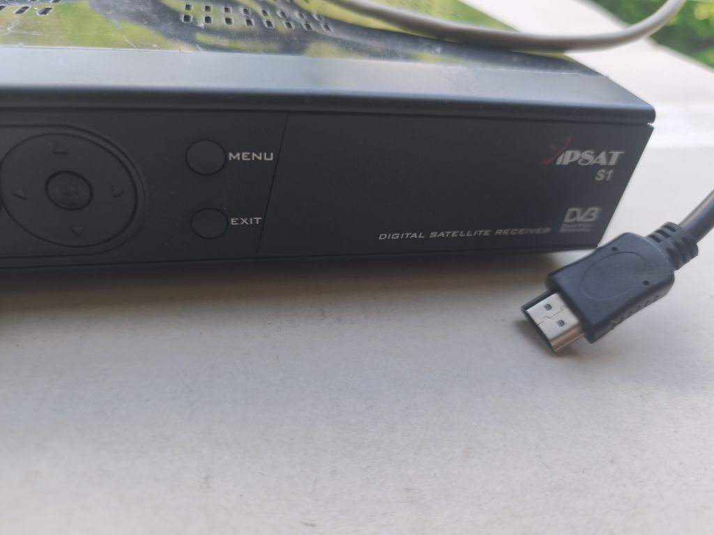 спутниковый ресивер марки Ipsat, модель S1 + шнур hdmi - фото фото фото 1