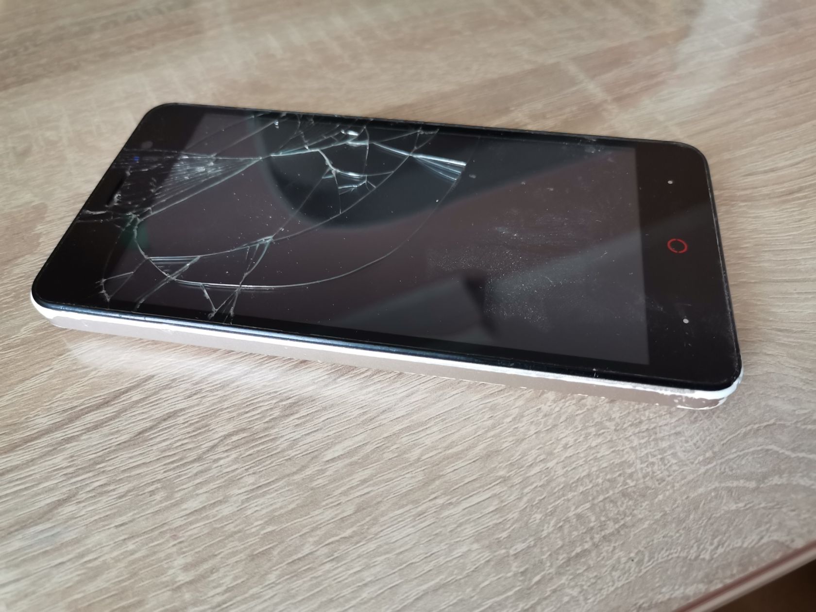 Телефон Doogee X100 - фото фото фото 4