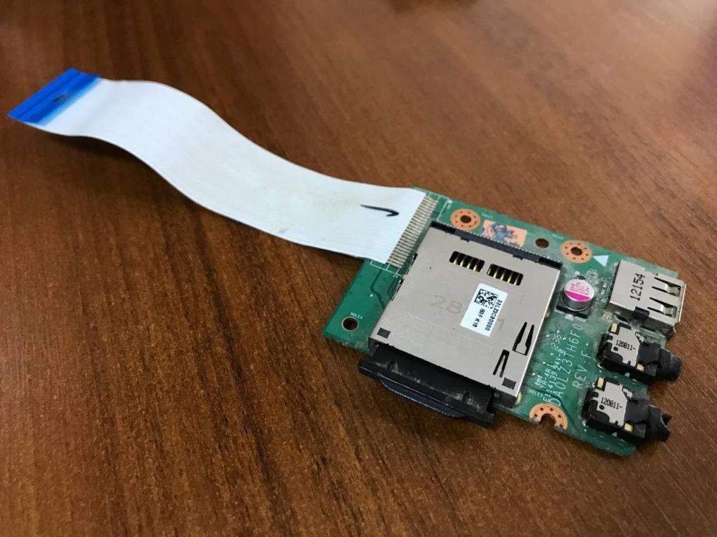 Кардридер от Lenovo Z580 - фото фото фото 0