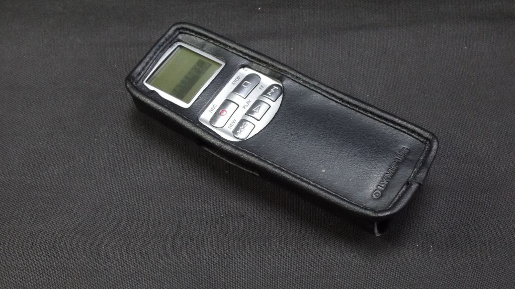 Цифровой стерео диктофон Olympus DS-2 Digital Voice Recorder Вживане - фото фото фото 0