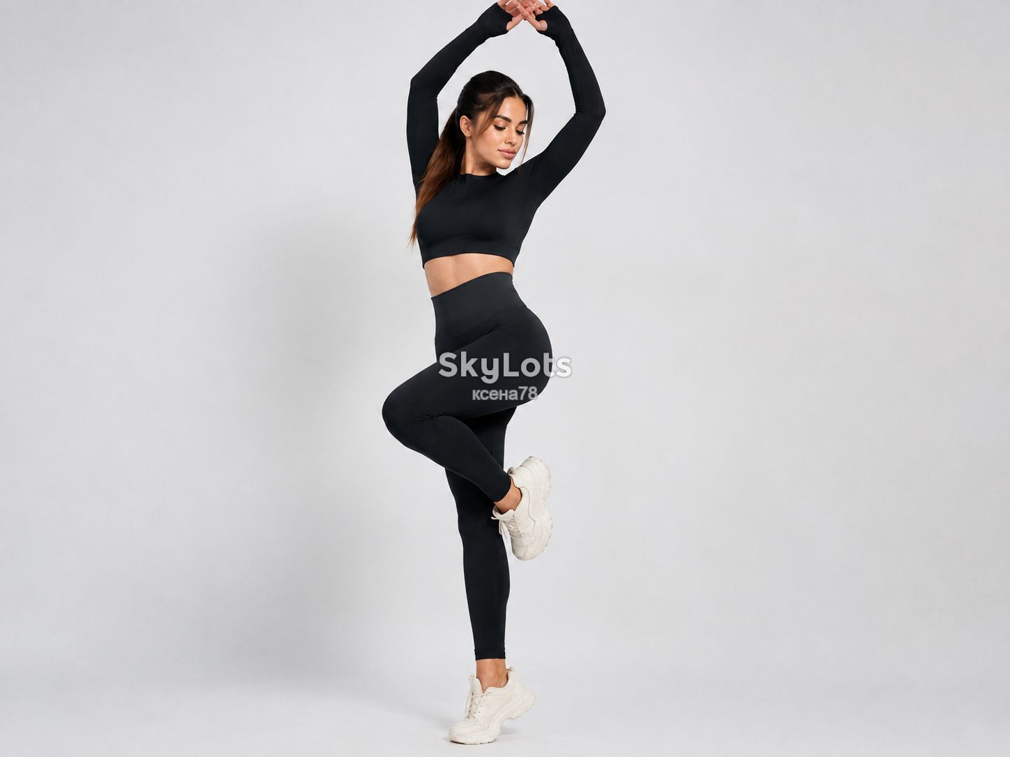 Кроп-топ лонгслів Longsleeve з отворами для пальців, Black-Black  Розмір L/XL - фото фото фото 7