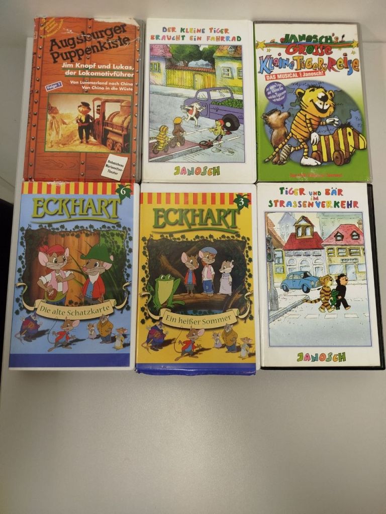 Відеокасета VHS з Німеччини  (дитячі, мультфільми) – 13 шт. - фото фото фото 1