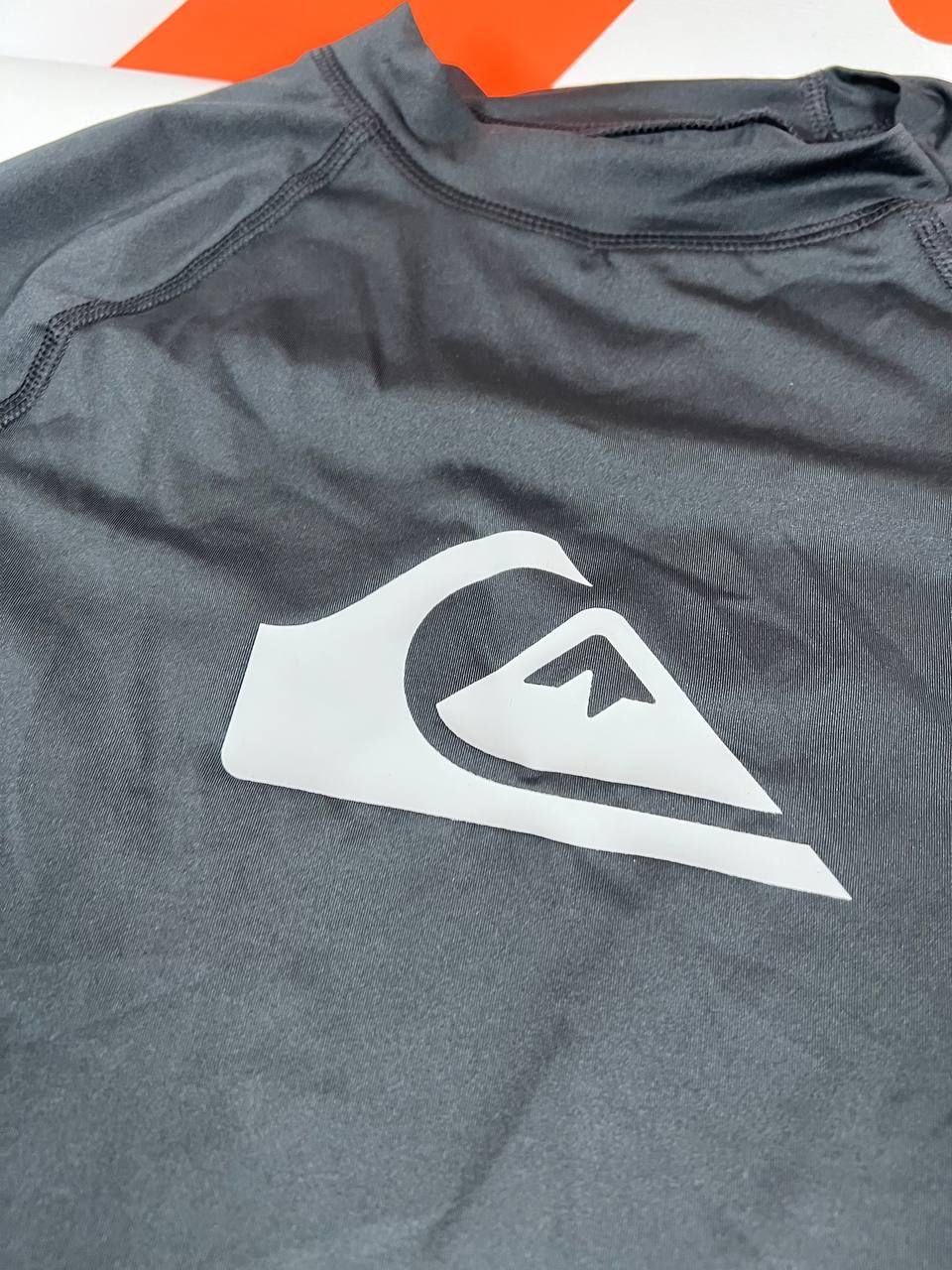 Лот № 15303 Чоловіча футболка Quiksilver  з довгими рукавами, рашгард, для серфінгу р.ХЛ - фото фото фото 3