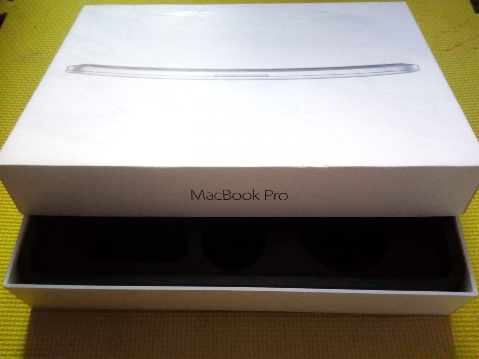 MacBook  Pro  коробка  МОДЕЛь 1502 - фото фото фото 0